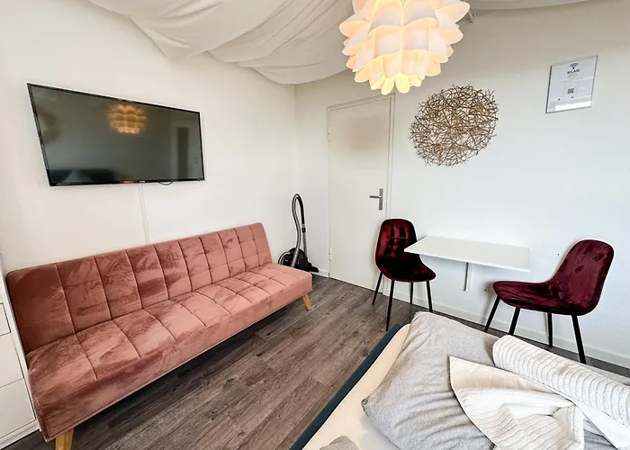 Apartment Fuer 3 Gaeste Mit Kostenlosen Parkplaetzen Und Lift