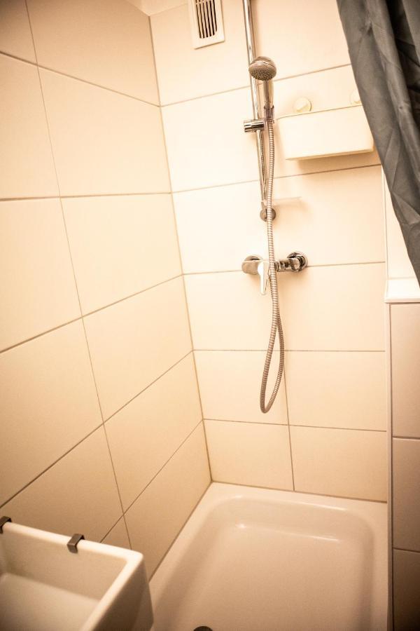 Fuer 3 Gaeste Mit Kostenlosen Parkplaetzen Und Lift
