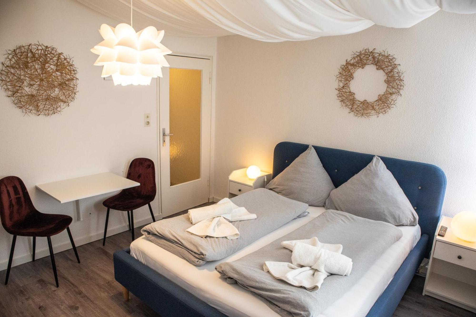Fuer 3 Gaeste Mit Kostenlosen Parkplaetzen Und Lift Apartment Hannover